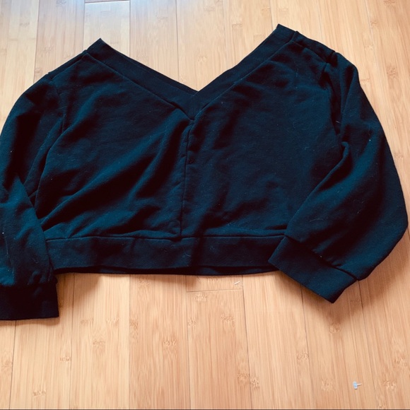 Cheap Monday Off The Shoulders Crop Sweater - Picture 4 of 7